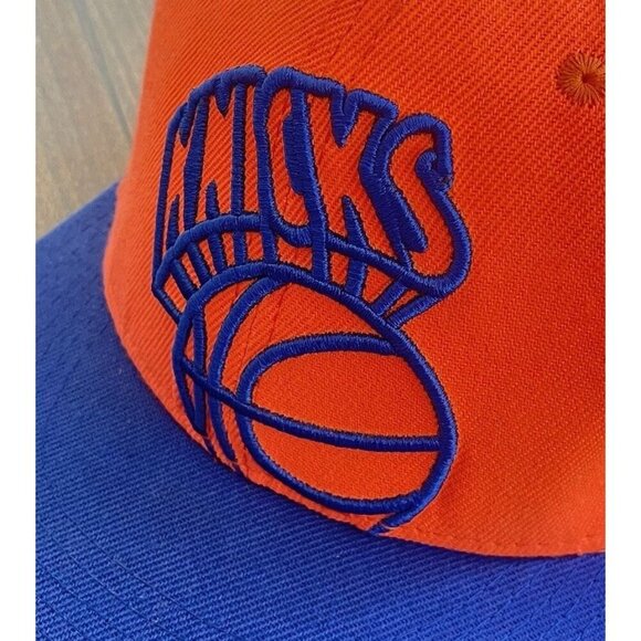 New Era Hardwood Classics NBA New York Knicks Embroidered Snapback Cap (HT1) - Picture 5 of 8